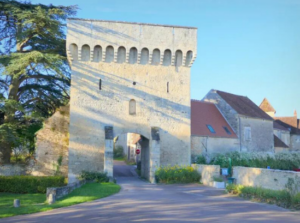 Porte fortifiée Druyes-les-belles fontaines