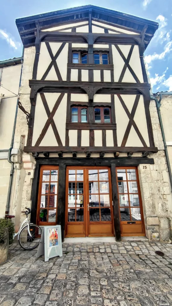 Maison à pans de bois dans la vieille ville de Cognac