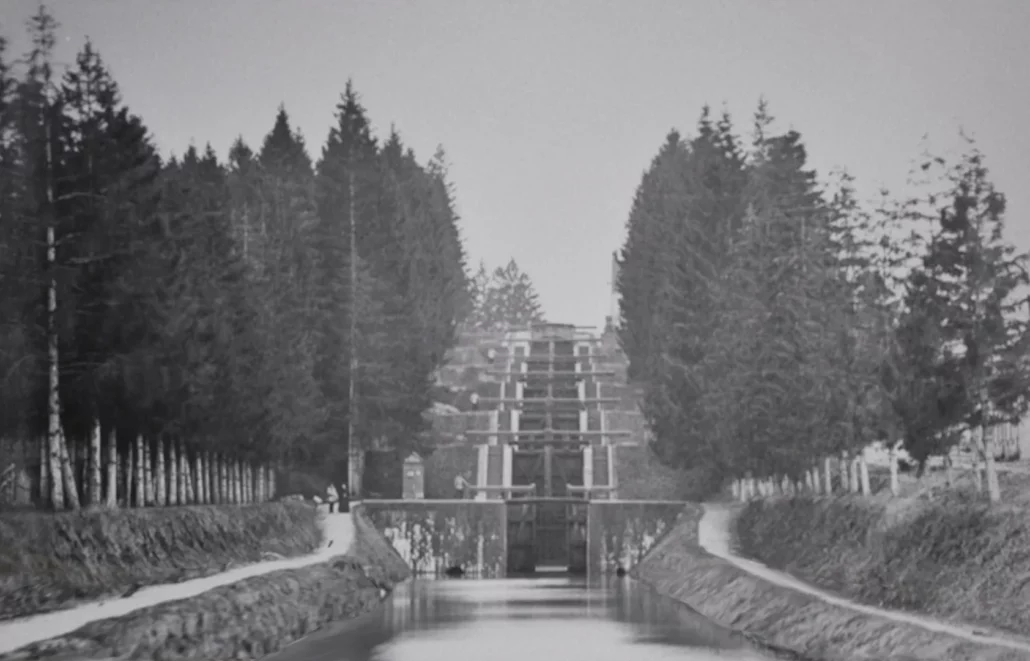 Photographie ancienne des Sept-Écluses de Rogny