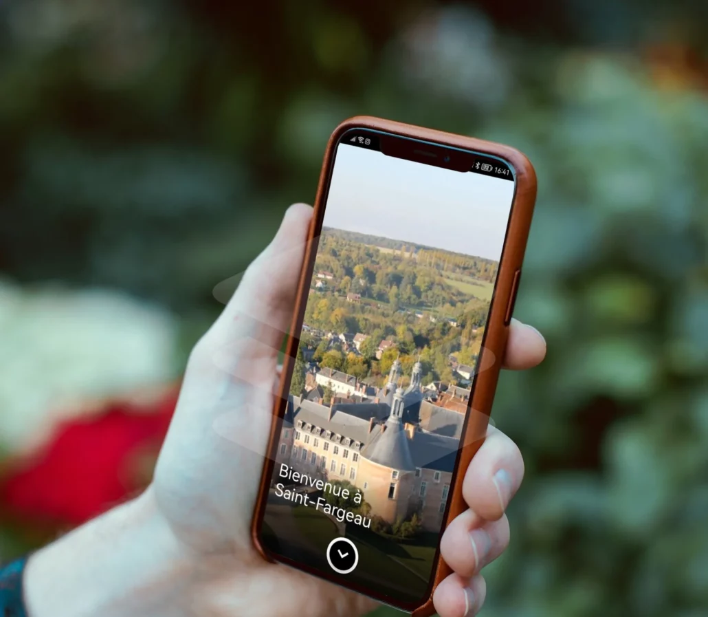 Parcours « Le mystère de la rivière rouge » à Saint-Fargeau sur l'application Legendr